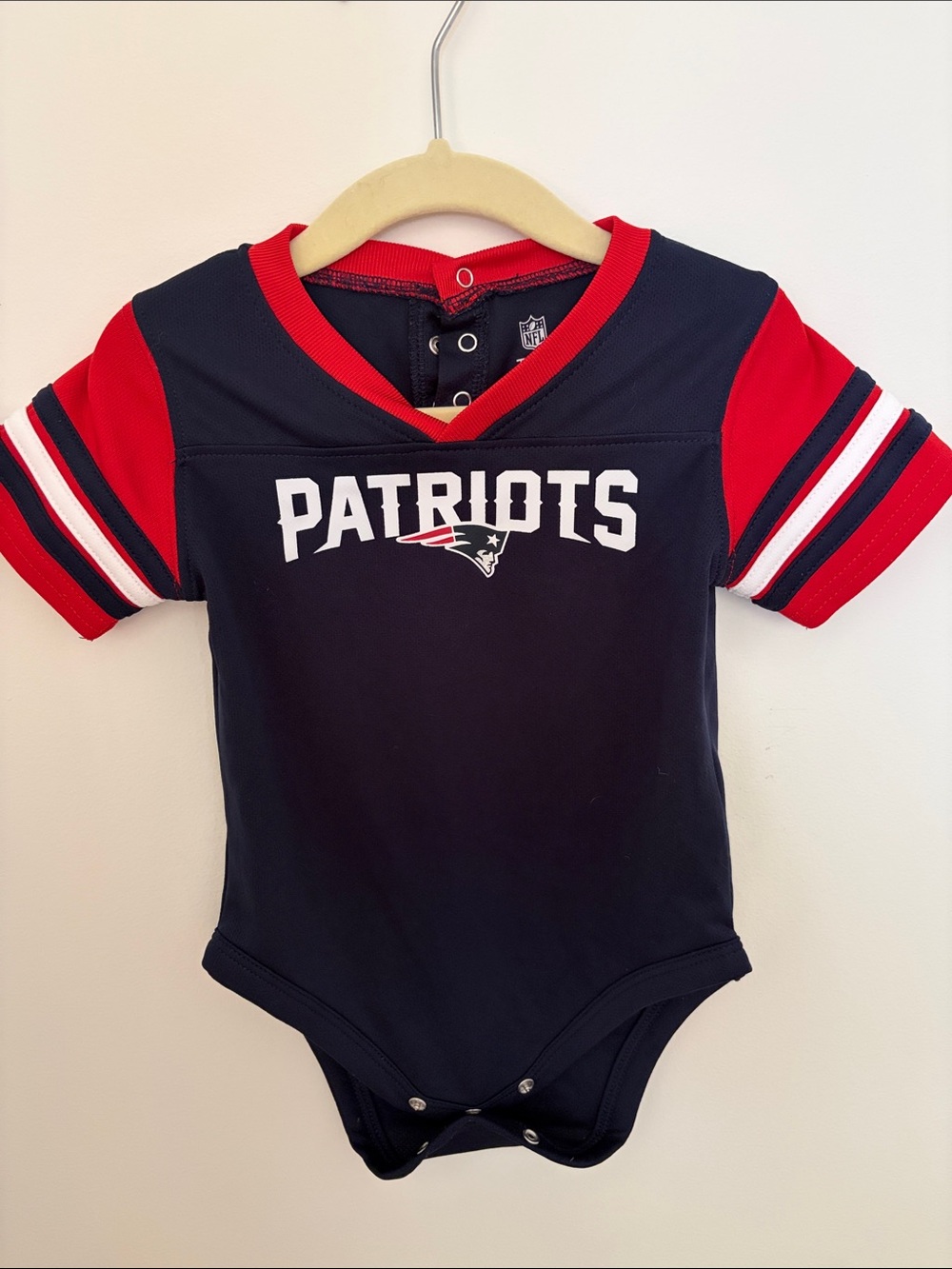 NFL Team Apparel Infant Bodysuit - Navy & Red